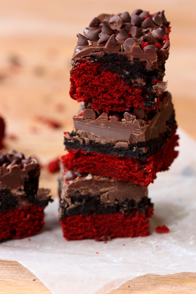 Red Velvet Oreo Truffle Bars
