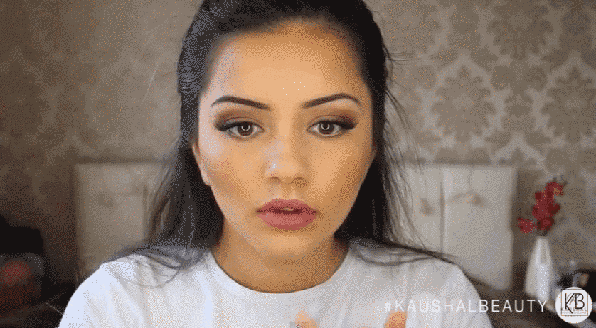 16 Tricks To Making Your Lips Look Full