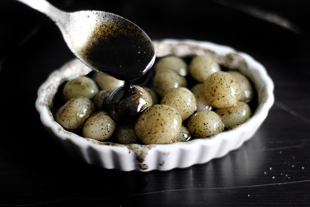 Sticky Sesame Rice Balls (Tangyuan)