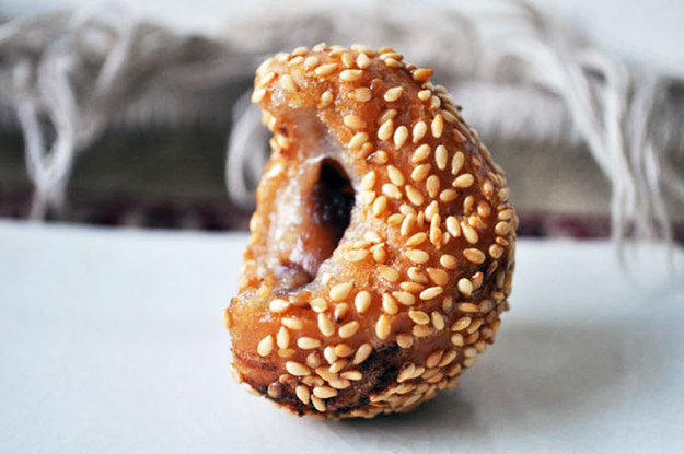 Fried Sesame Seed Balls (Jin Deui)