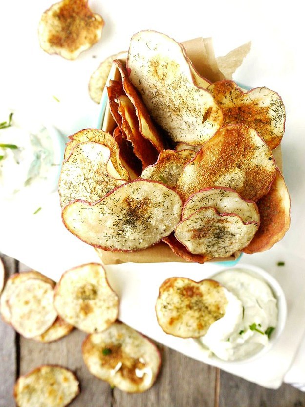 Baked Dill and Onion Potato Chips