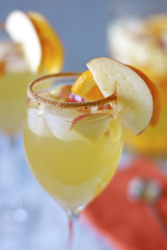 Honeycrisp Apple Sangria