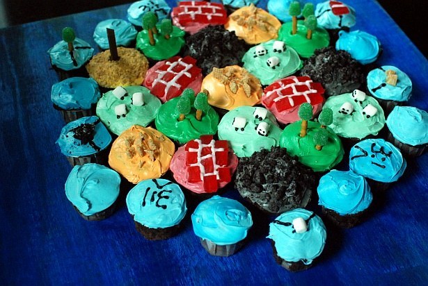 Make a Board Game out of Cupcakes